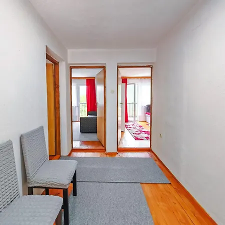 Kiki Apartment *